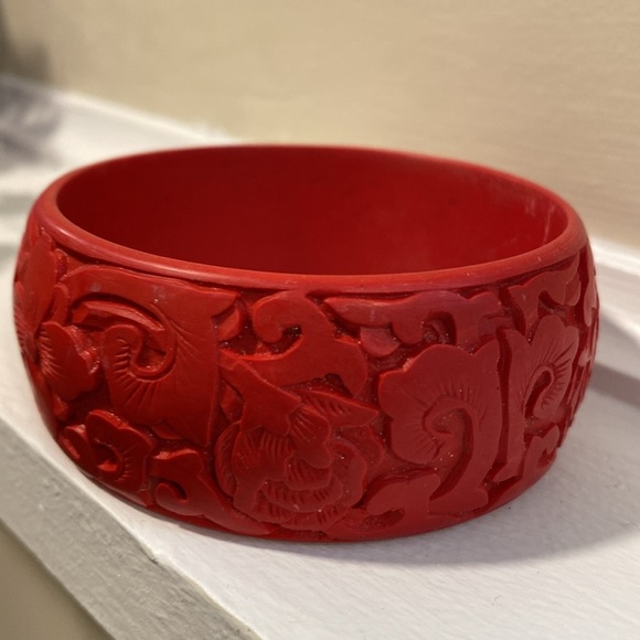 Red Floral Carved Bangle - Picture 2 of 7